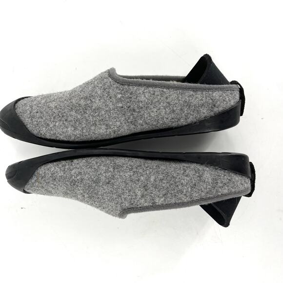 Mahabis Womens' wool felted lined classic gray slip on slippers (EU36 - US5.5) - Picture 7 of 11